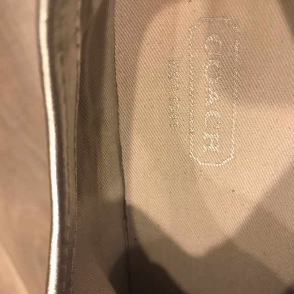 Coach - Picture 6 of 6